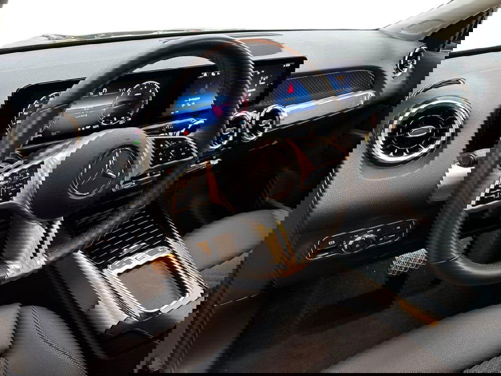 Mercedes-Benz GLB usata a Pescara (8)