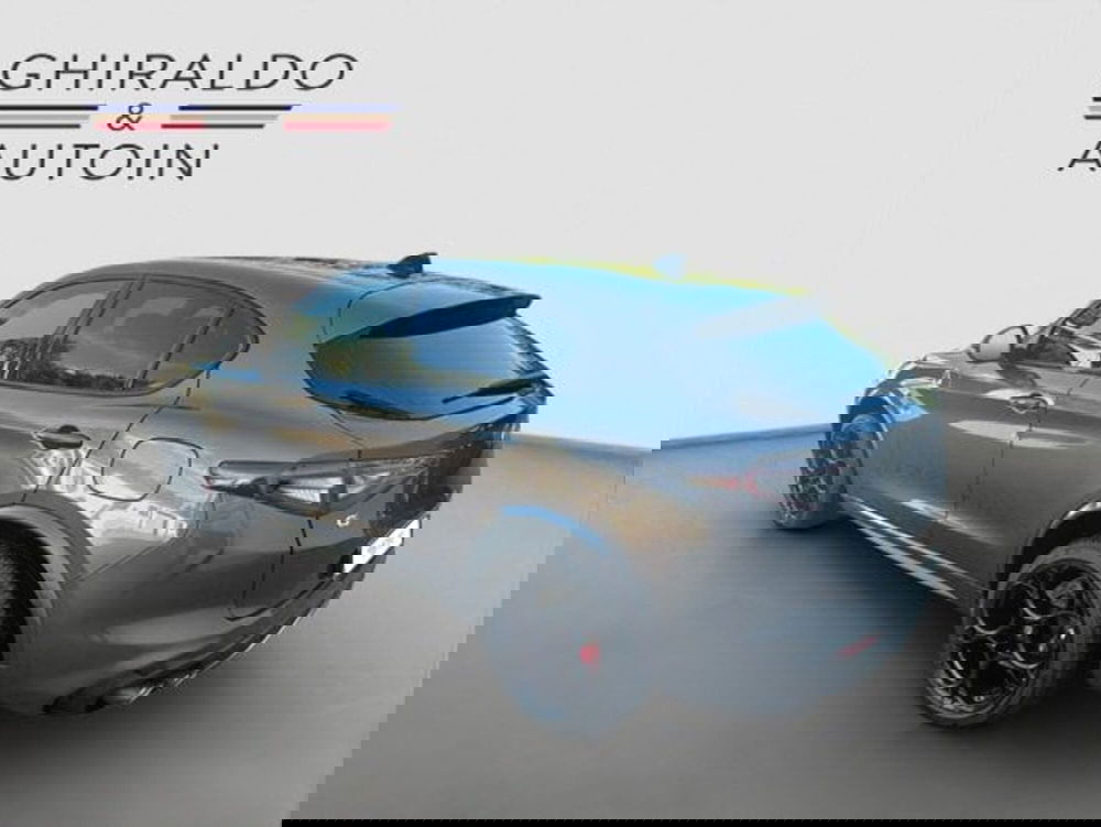 Alfa Romeo Stelvio usata a Padova (3)