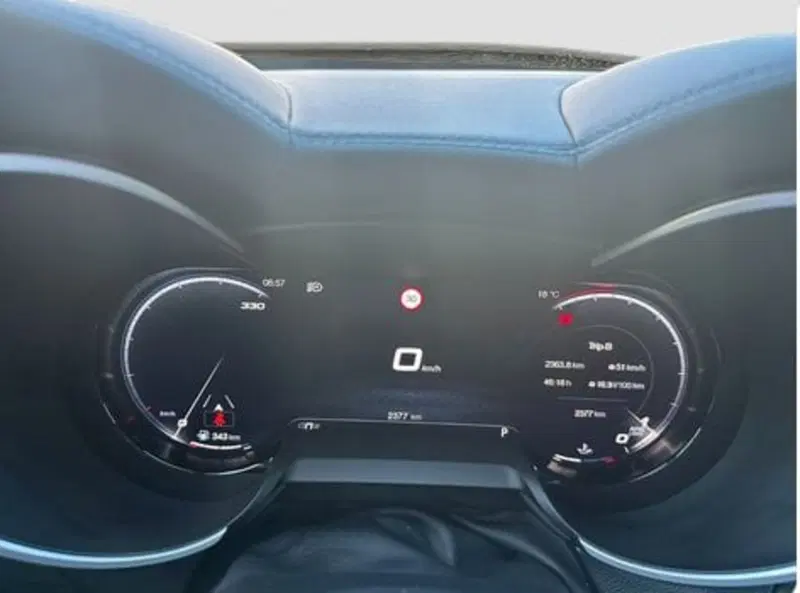 Alfa Romeo Stelvio usata a Padova (8)
