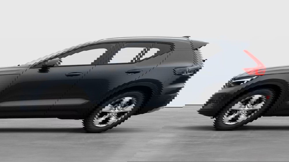 Volvo XC40 nuova a Como (2)