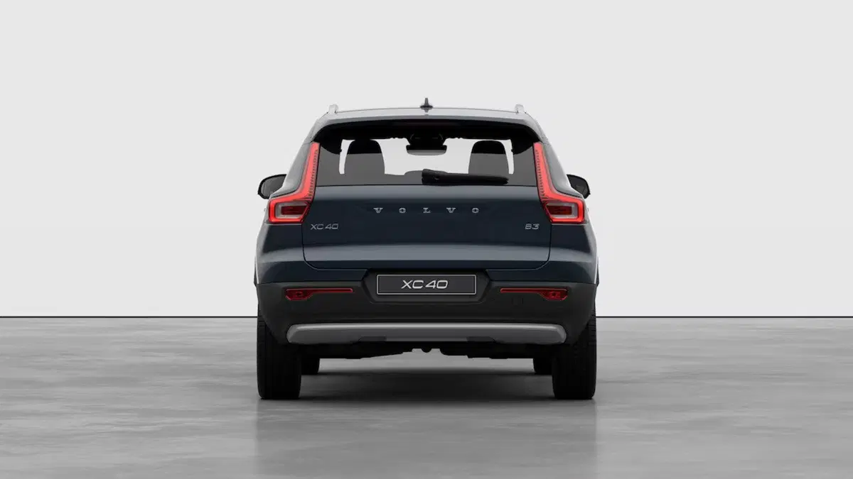 Volvo XC40 nuova a Como (4)