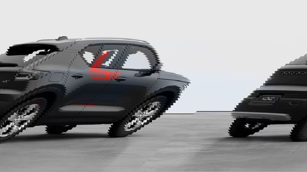 Volvo XC40 nuova a Como (5)