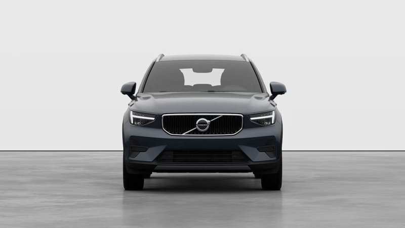 Volvo XC40 nuova a Como (6)