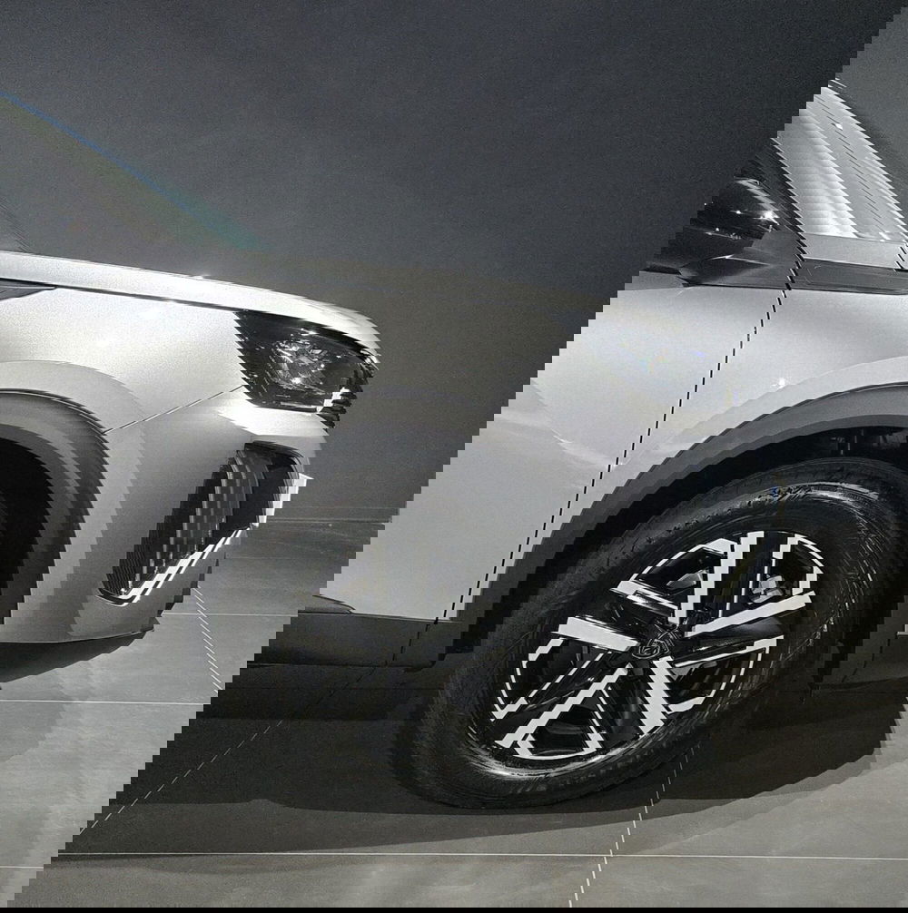 Peugeot 2008 nuova a Prato (6)