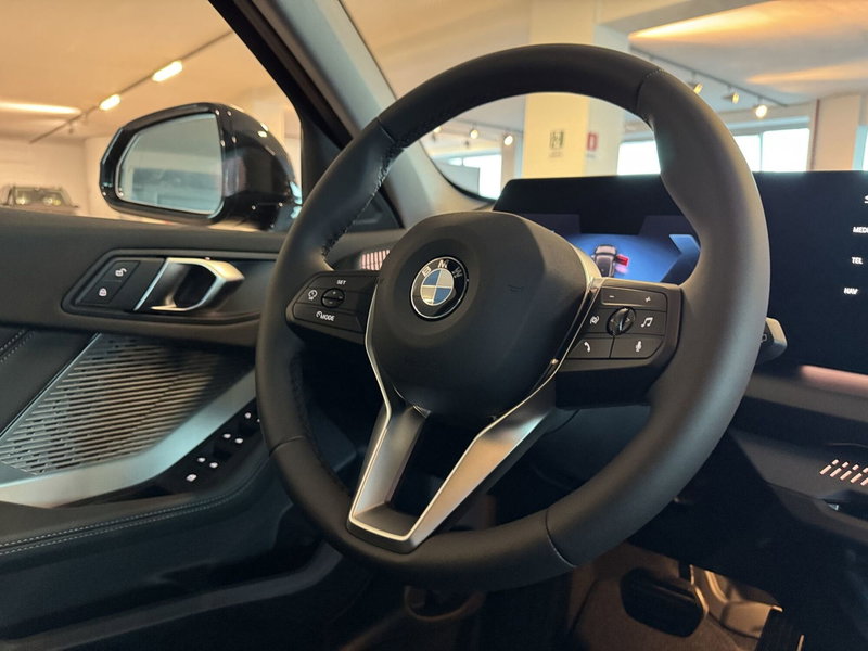 BMW Serie 1 nuova a Messina (15)