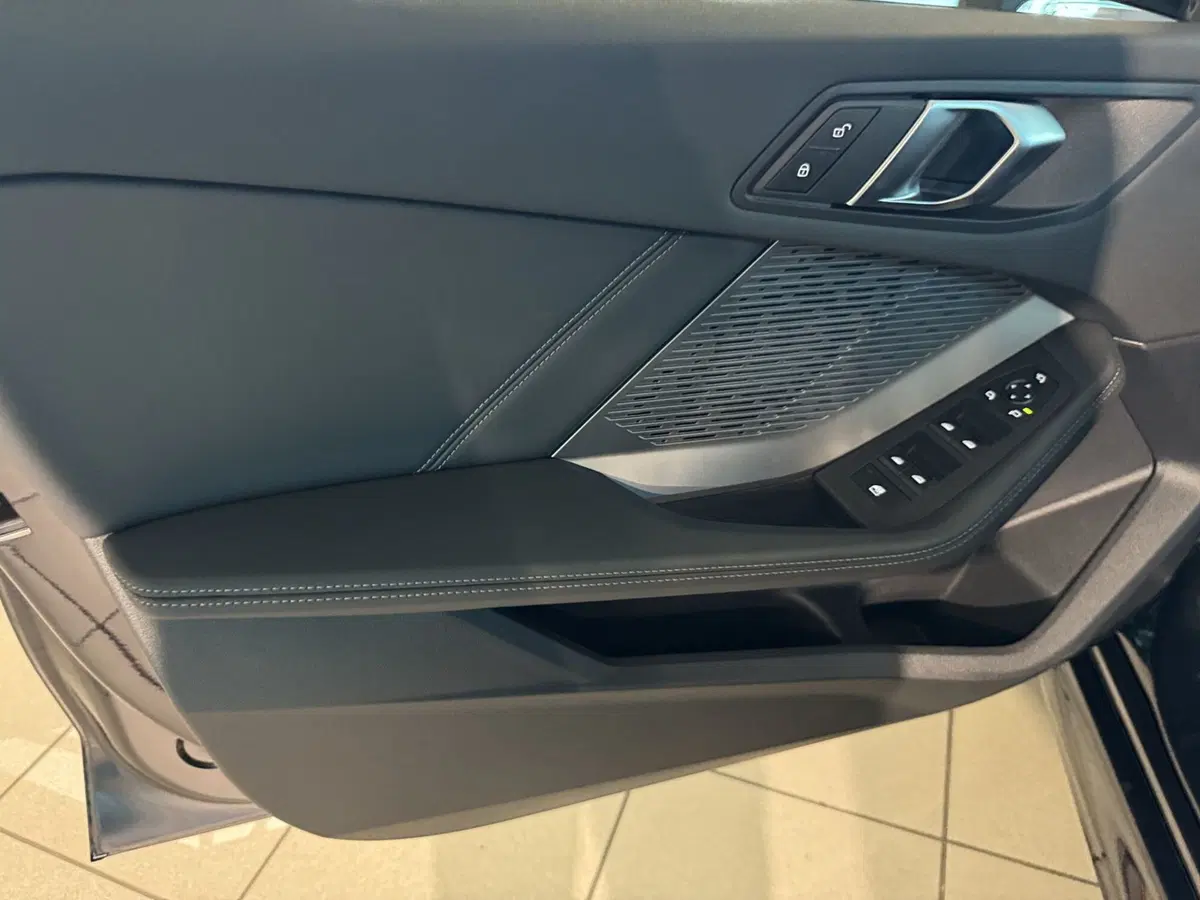 BMW Serie 1 nuova a Messina (6)