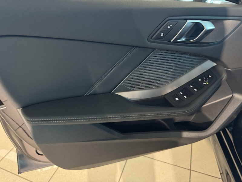 BMW Serie 1 nuova a Messina (6)