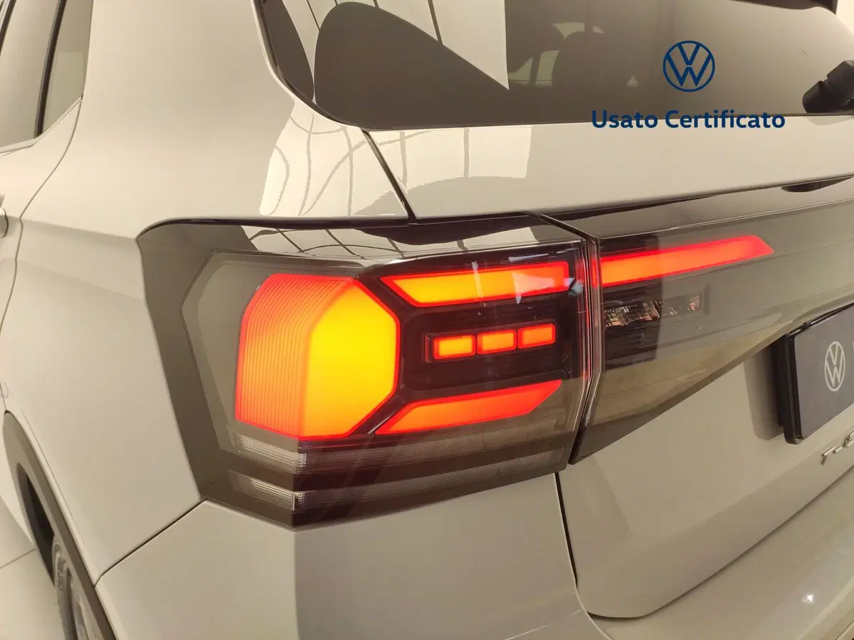 Volkswagen T-Cross usata a Avellino (13)