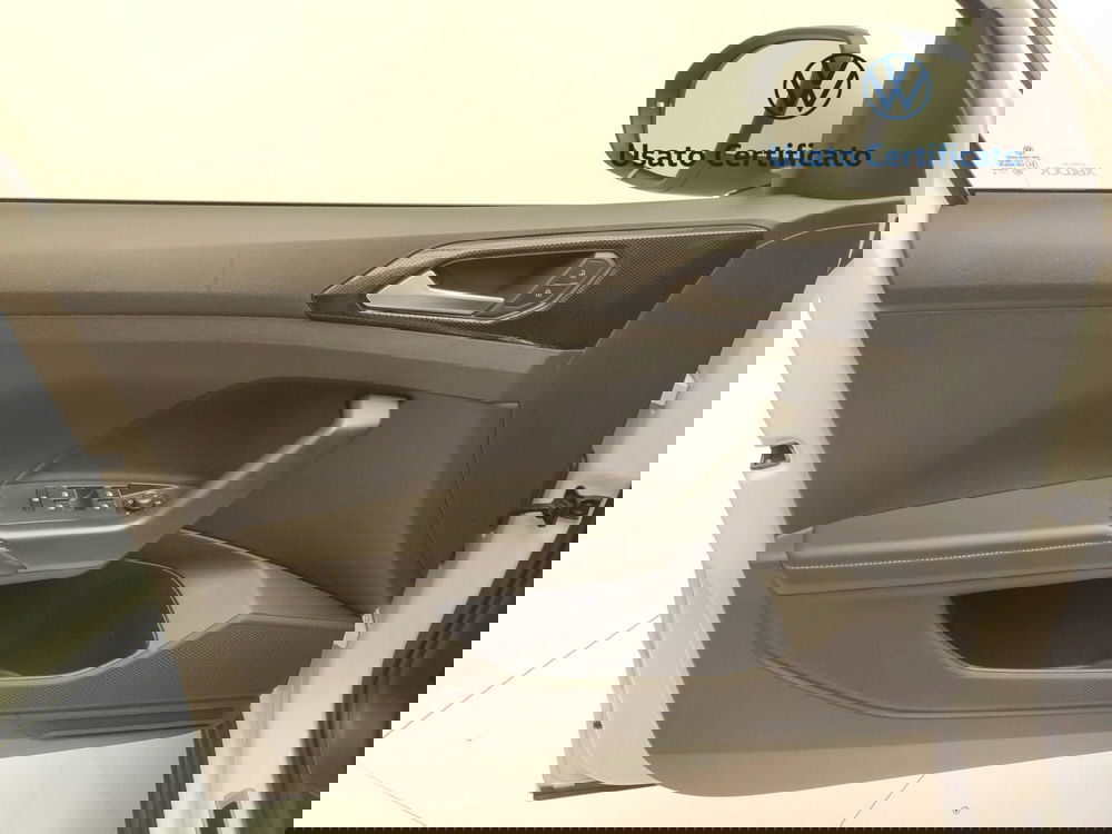 Volkswagen T-Cross usata a Avellino (16)