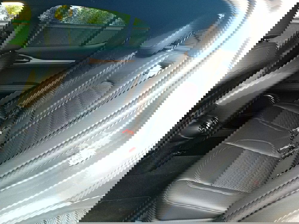 Alfa Romeo Stelvio usata a Pordenone (12)