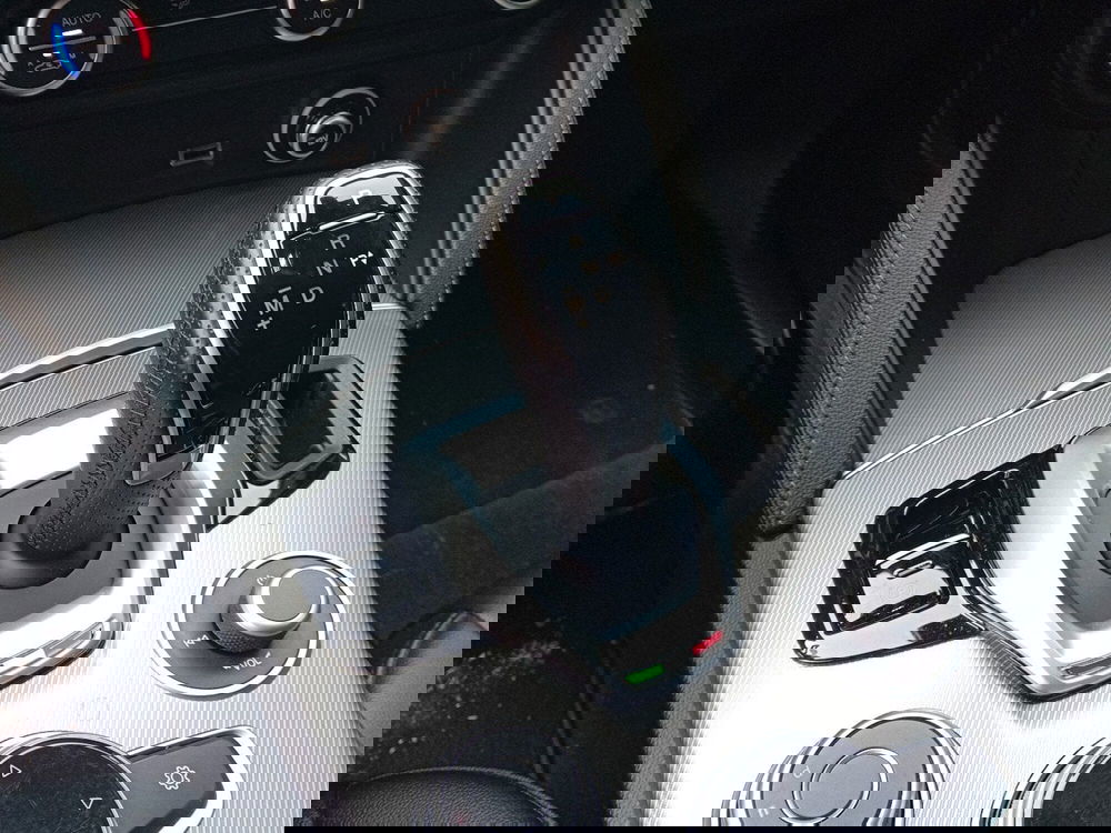 Alfa Romeo Stelvio usata a Pordenone (15)