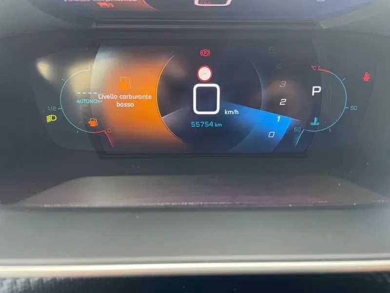 Peugeot 2008 usata a Salerno (12)