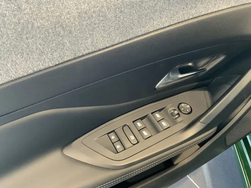 Peugeot 308 usata a Vercelli (9)