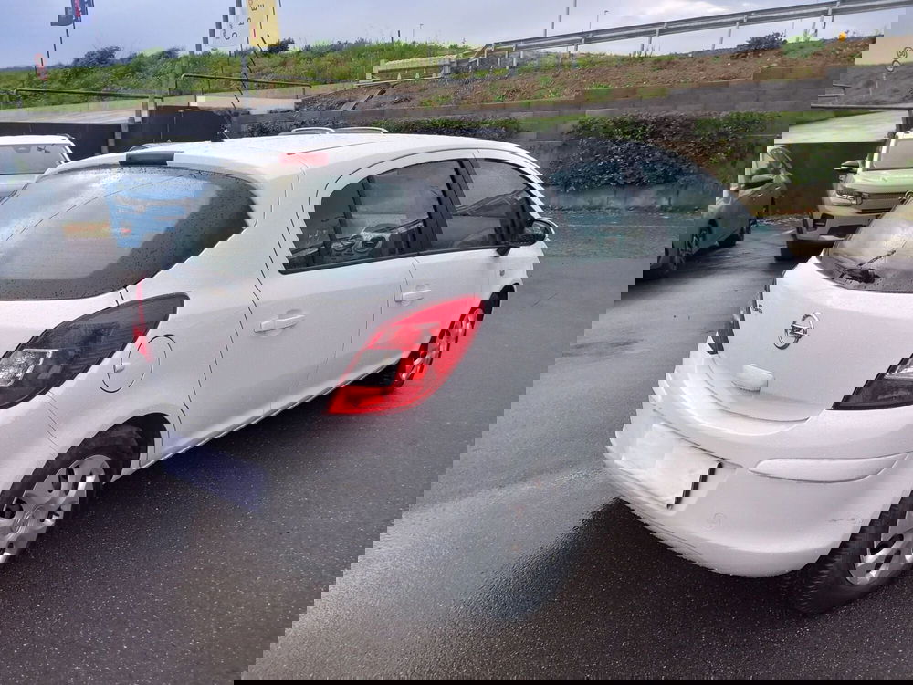 Opel Corsa usata a Lucca (7)