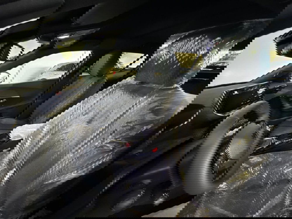 Peugeot 2008 nuova a Monza e Brianza (12)