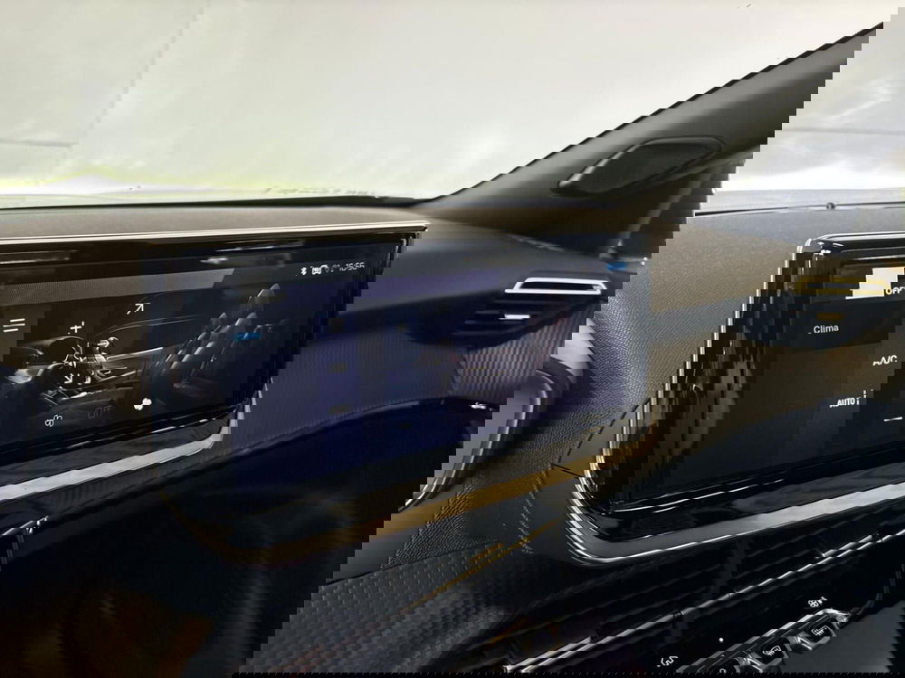 Peugeot 2008 nuova a Monza e Brianza (10)