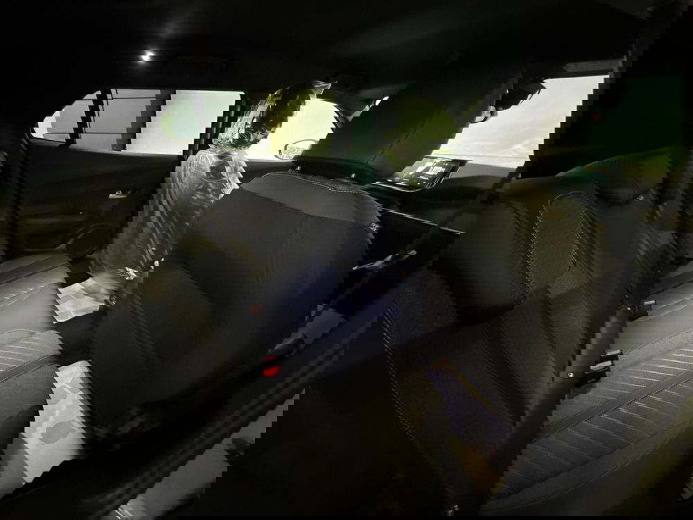Peugeot 2008 nuova a Monza e Brianza (16)