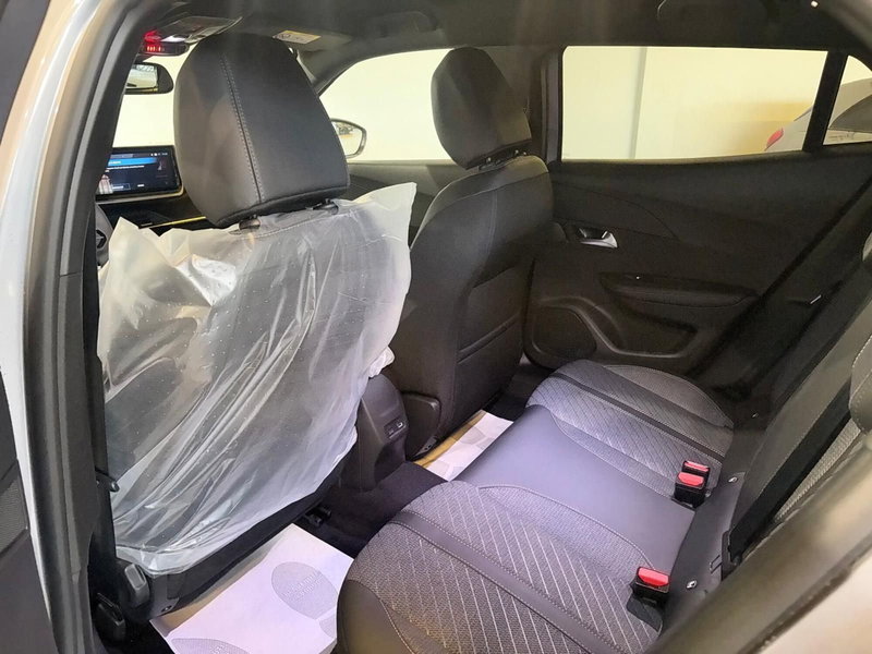 Peugeot 2008 nuova a Monza e Brianza (13)