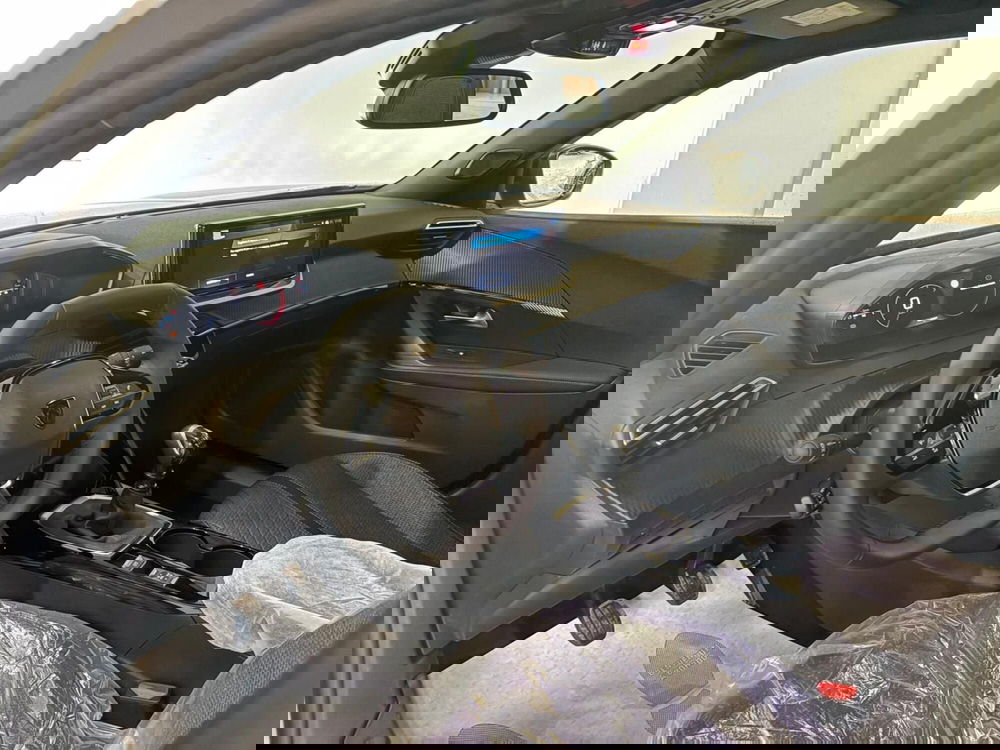 Peugeot 2008 nuova a Monza e Brianza (11)