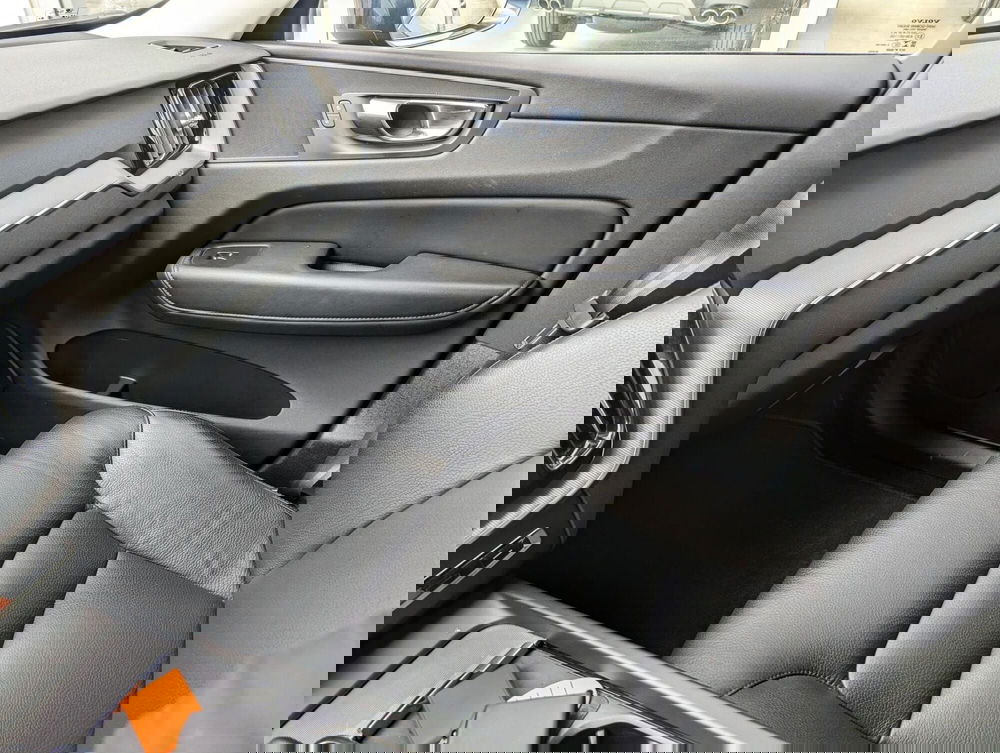 Volvo XC60 usata a Pescara (11)