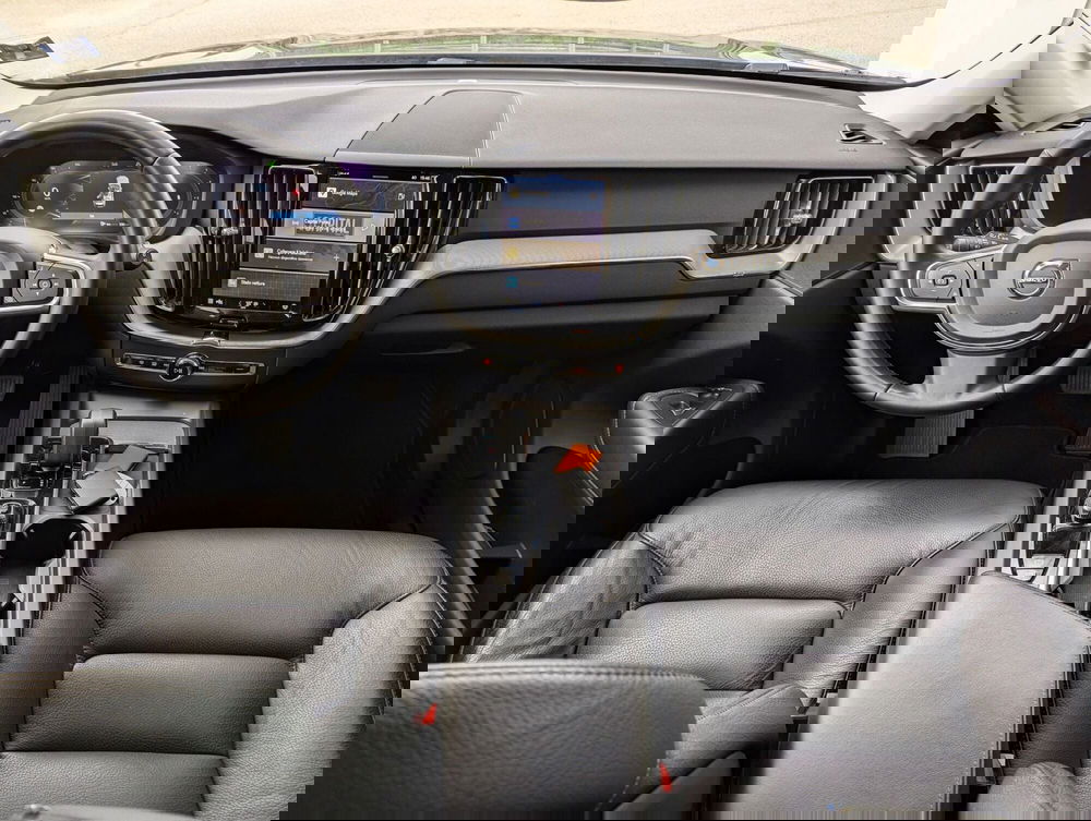 Volvo XC60 usata a Pescara (13)