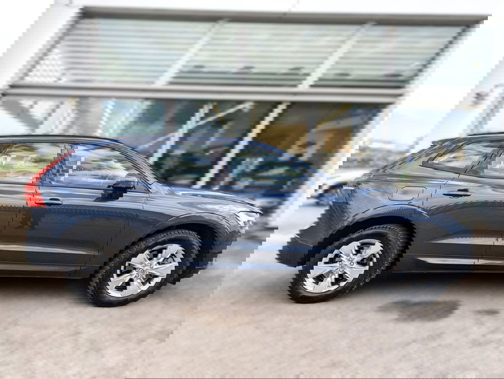 Volvo XC60 usata a Pescara (4)