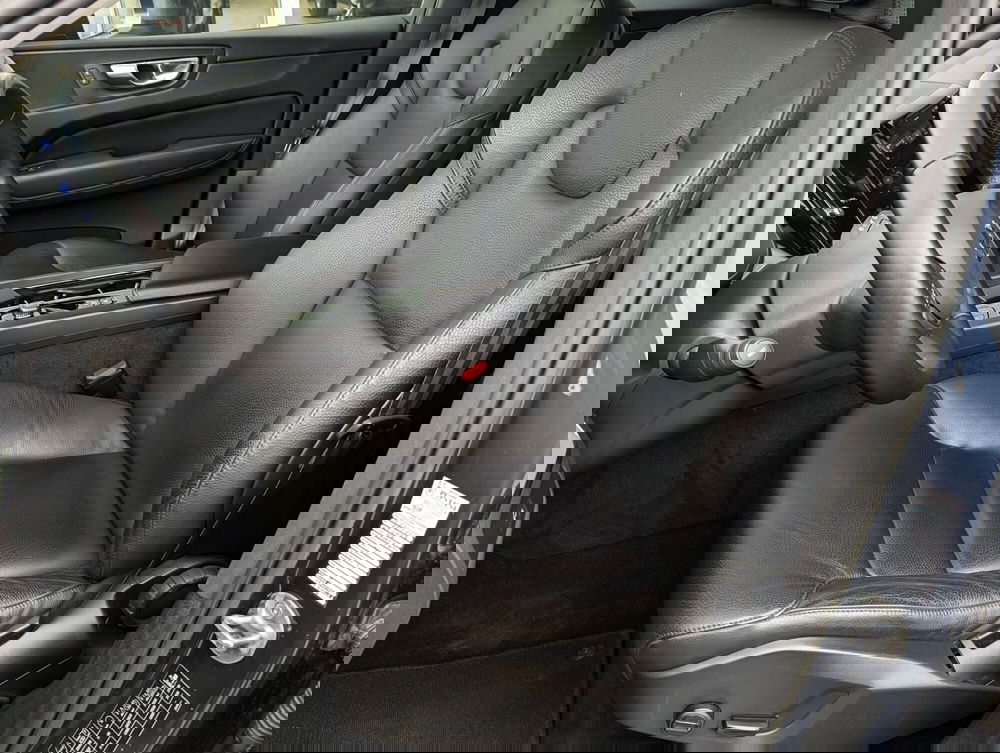 Volvo XC60 usata a Pescara (8)