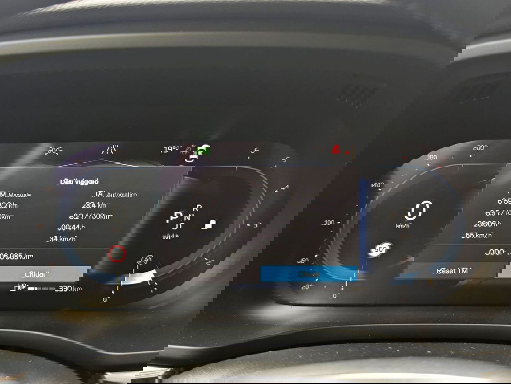 Volvo XC60 usata a Pescara (9)