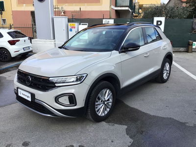 Volkswagen T-Roc 1.0 TSI Life del 2023 usata a Chiavari