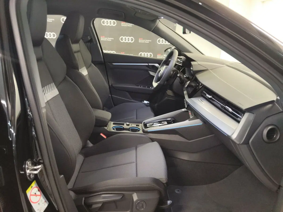 Audi A3 Sportback nuova a Modena (13)