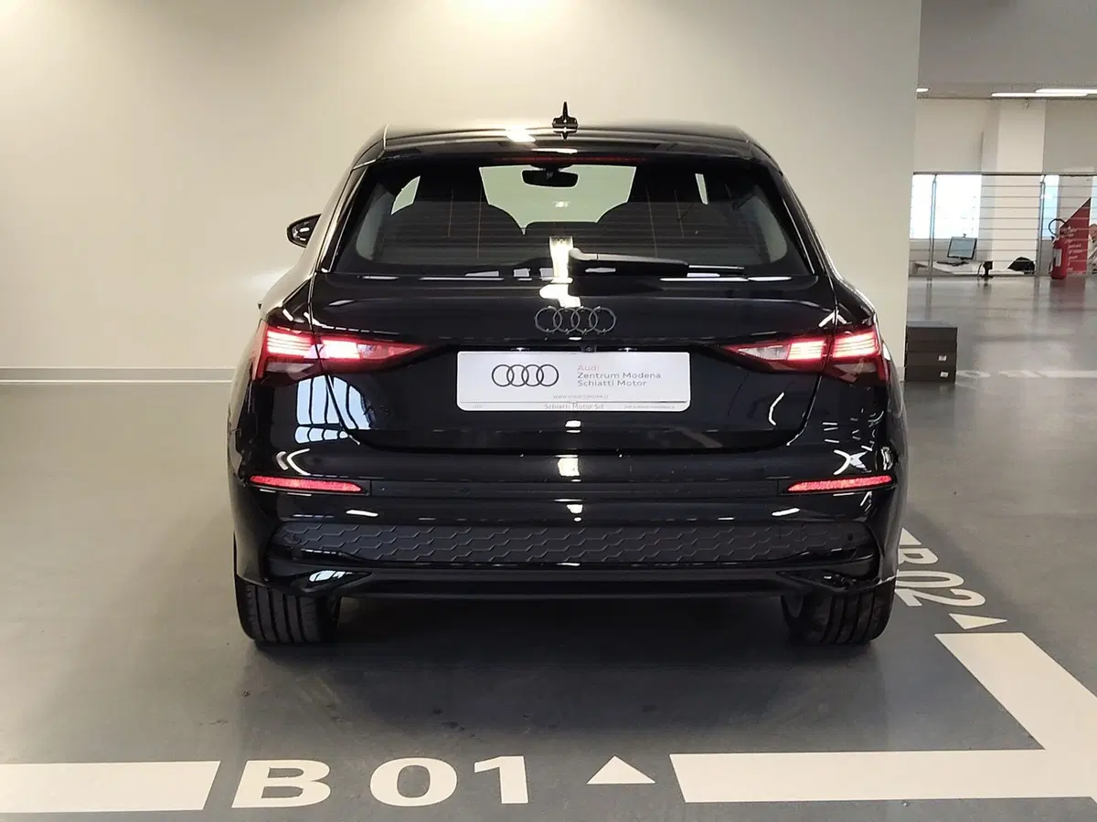 Audi A3 Sportback nuova a Modena (5)