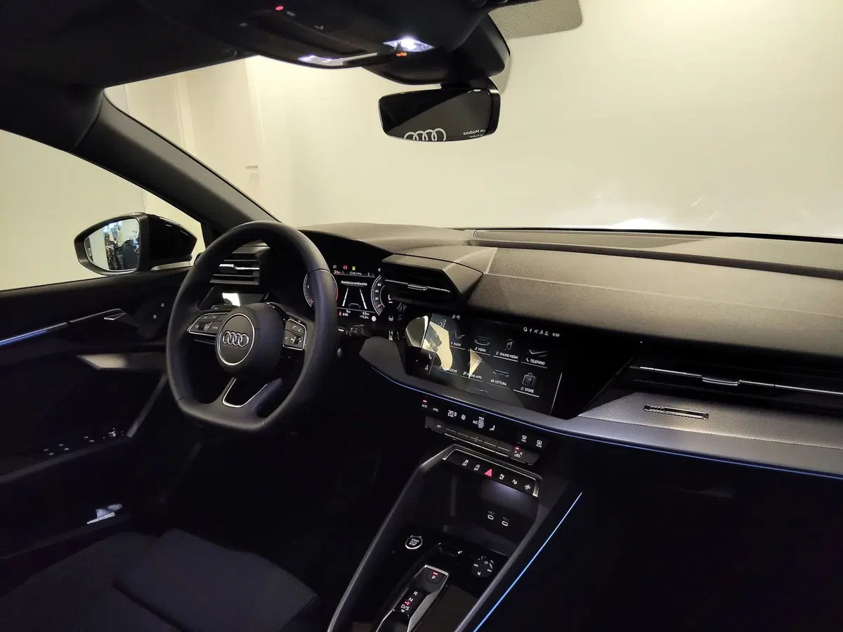Audi A3 Sportback nuova a Modena (8)
