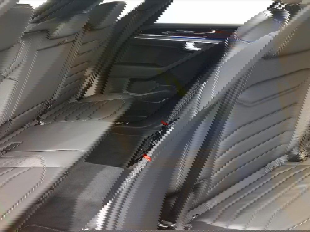 Volkswagen Touareg usata a Lucca (12)