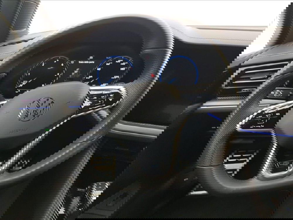 Volkswagen Touareg usata a Lucca (14)