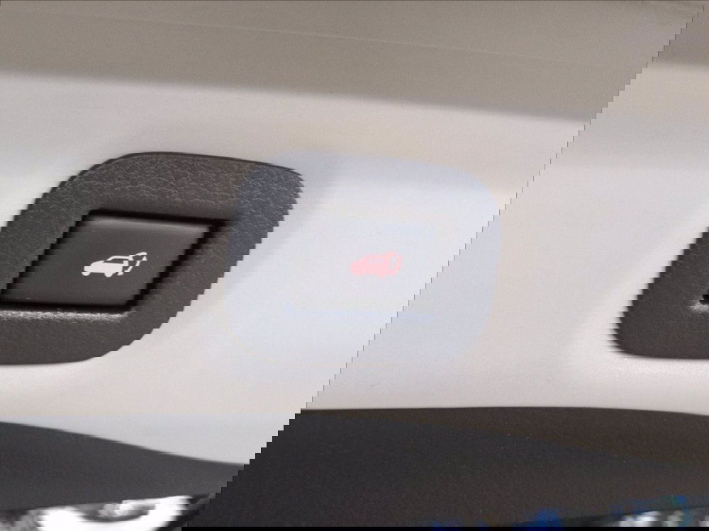 Nissan X-Trail usata a Milano (16)