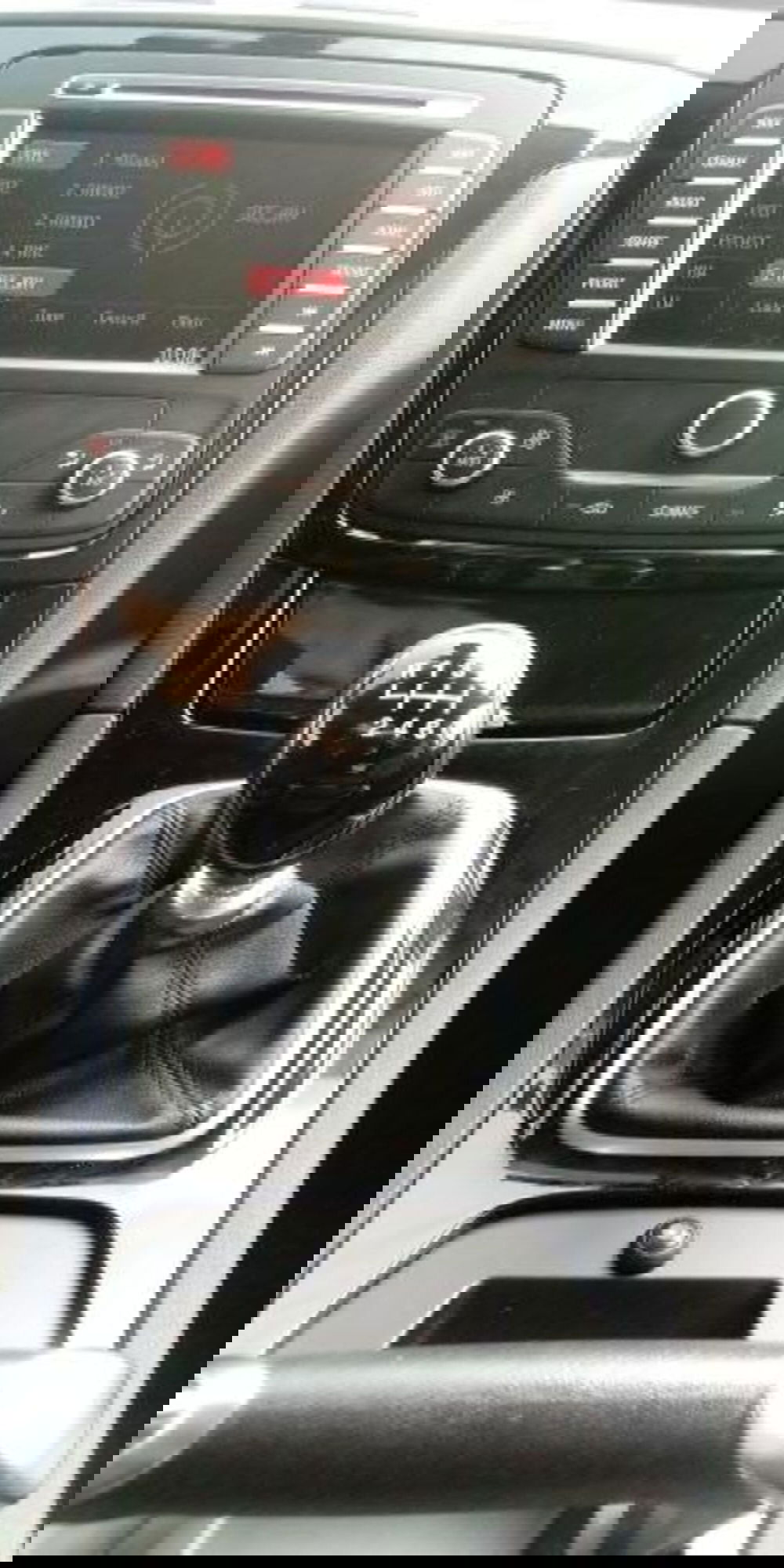 Ford S-Max usata a Udine (9)