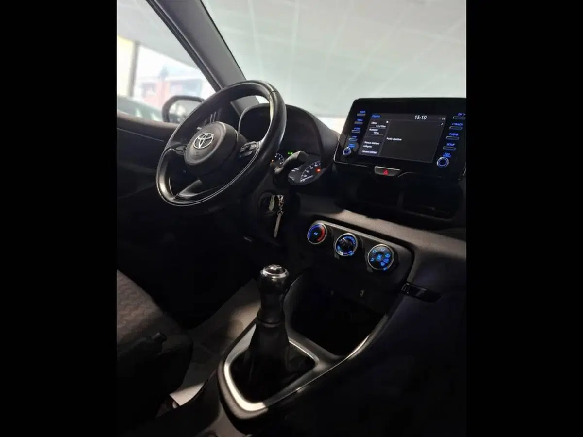 Toyota Yaris usata a Torino (11)
