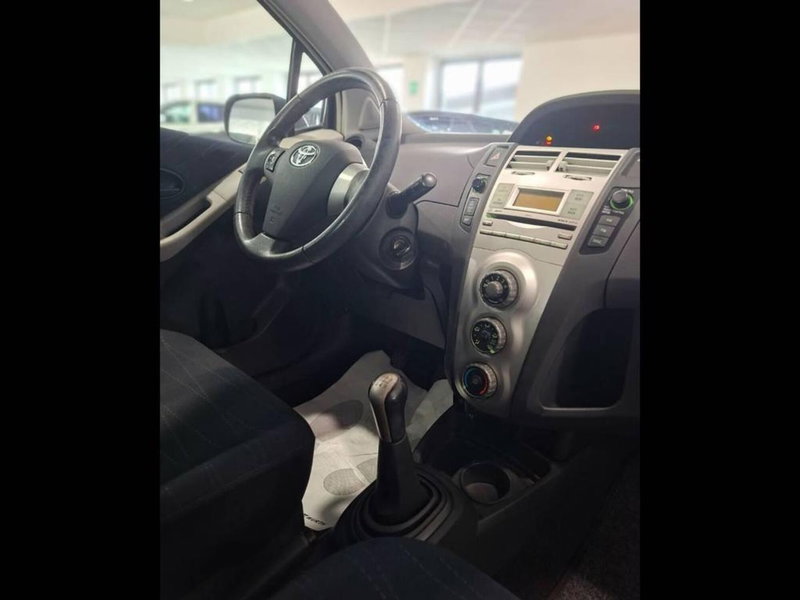 Toyota Yaris usata a Torino (10)