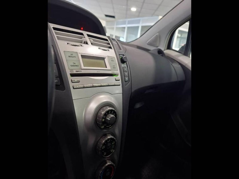 Toyota Yaris usata a Torino (8)