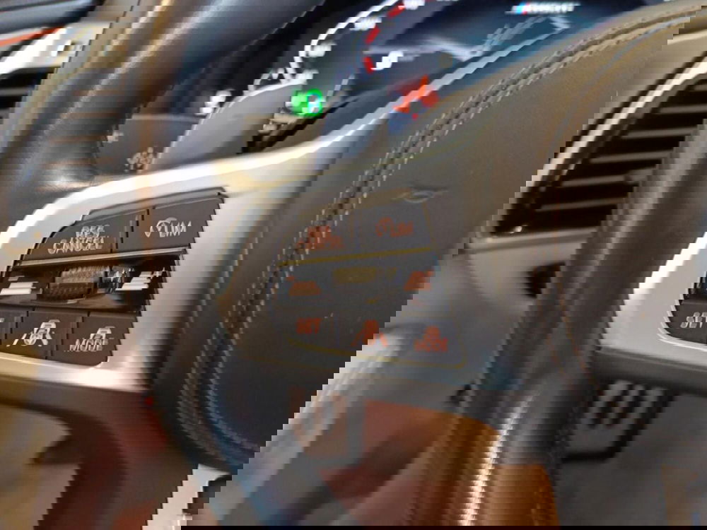 BMW Serie 8 Cabrio usata a Varese (16)