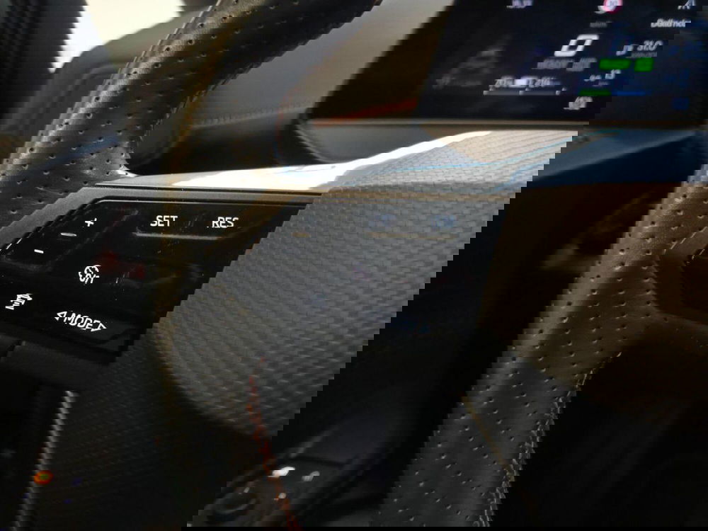 Cupra Born usata a Varese (17)