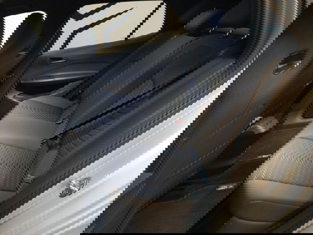 Cupra Born usata a Varese (9)