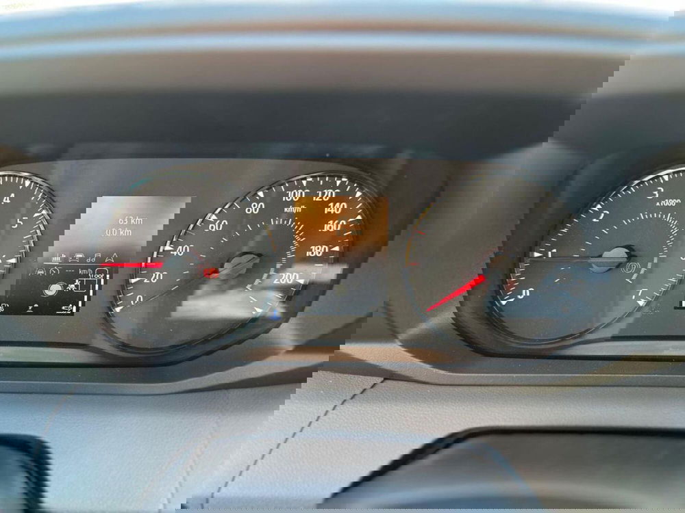 Nissan Interstar Furgone nuova a Varese (10)