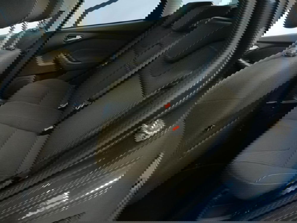 Ford Focus Station Wagon usata a Varese (9)