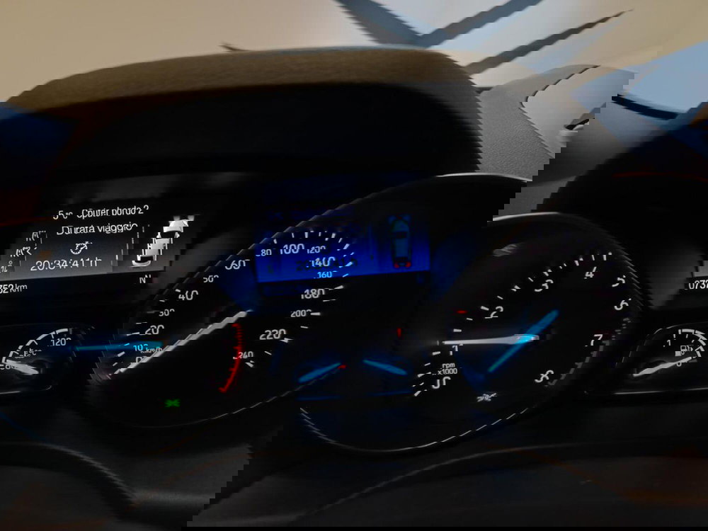 Ford Kuga usata a Varese (12)