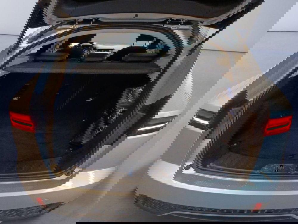 Jaguar E-Pace usata a Varese (10)