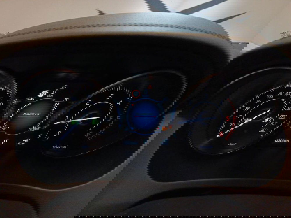 Jaguar E-Pace usata a Varese (14)