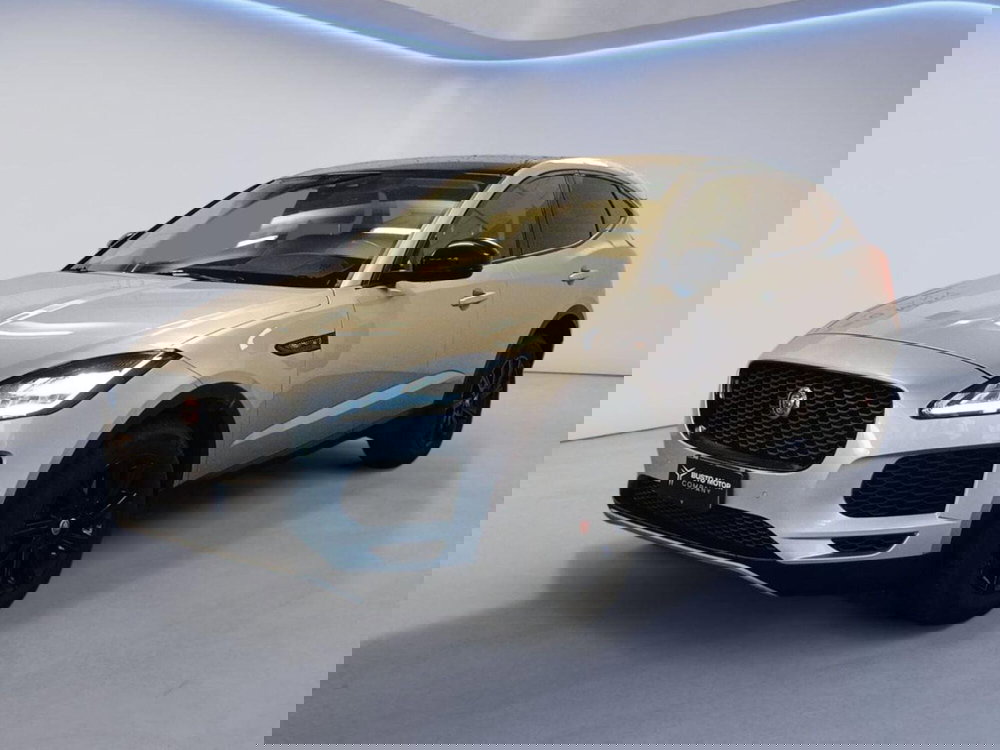 Jaguar E-Pace usata a Varese (3)