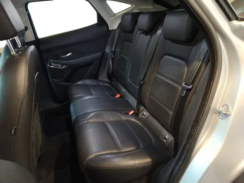 Jaguar E-Pace usata a Varese (9)