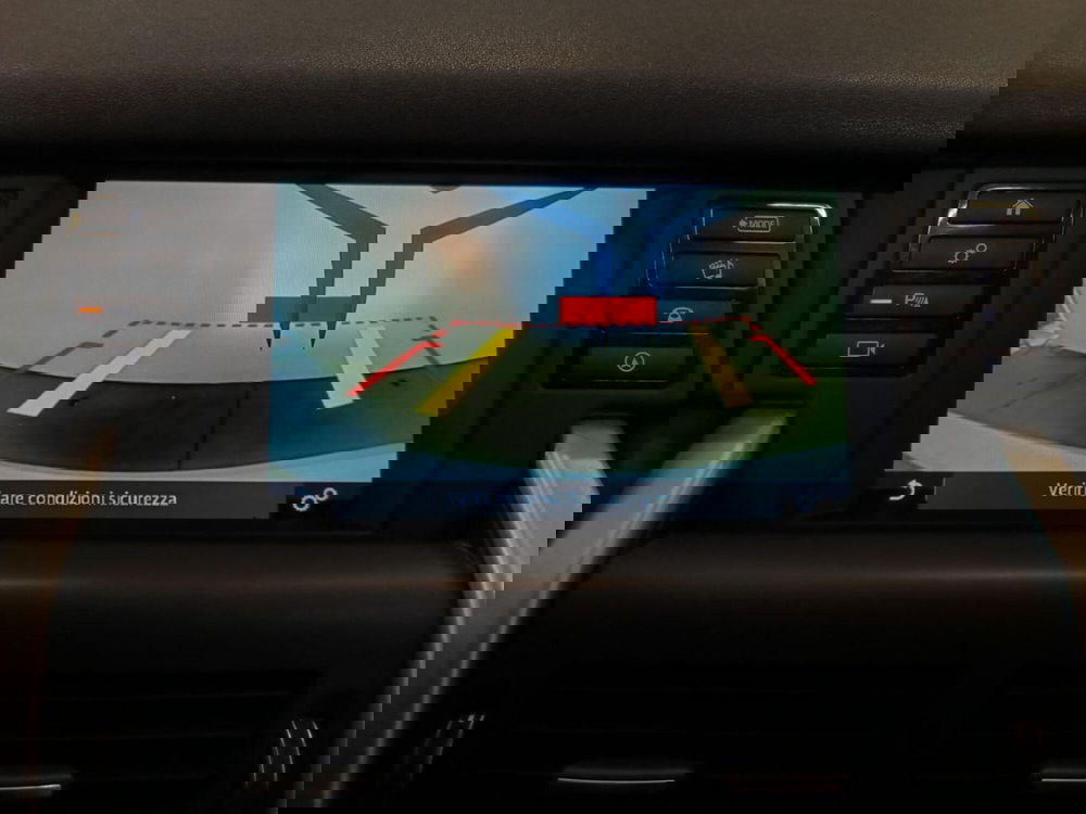 Land Rover Discovery Sport usata a Varese (14)